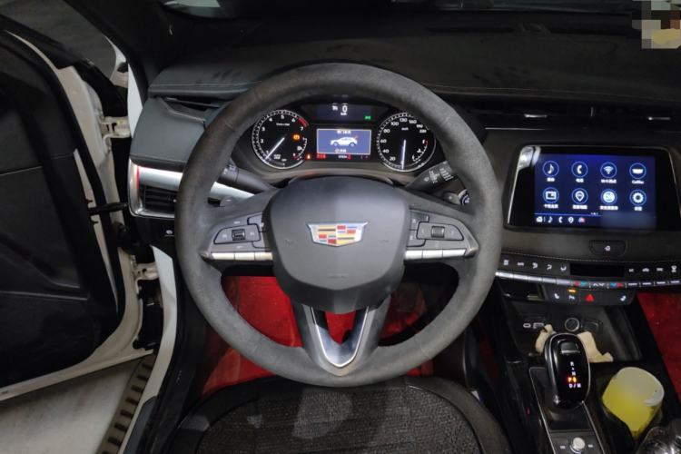 Used Cadillac XT4 2021 28T Two-Wheel Drive Leading Version Steering Wheel