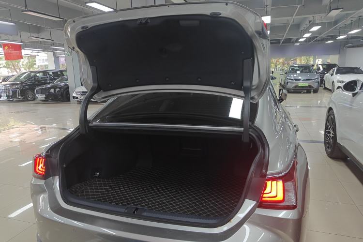 Used Lexus ES 2023 200 Excellence Edition