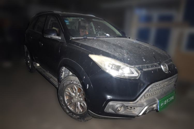 Used JMC Yusheng S350 2016 2.0T Automatic Two-Wheel Drive Gasoline Luxury Version with Sunroof 5 Seats
