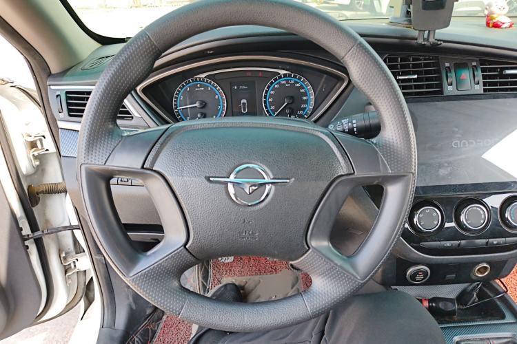 Used Haima M6 2017 1.6L Manual Comfort Model Steering Wheel