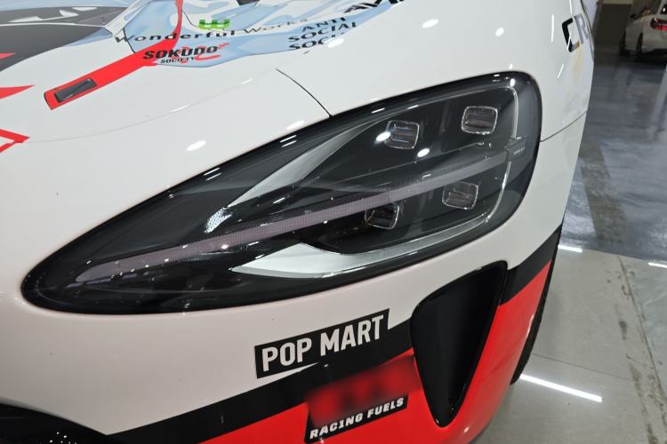 Used Xiaomi Auto SU7 2024 Four-Wheel Drive Ultra-Long Range Advanced Intelligent Driving Max Edition