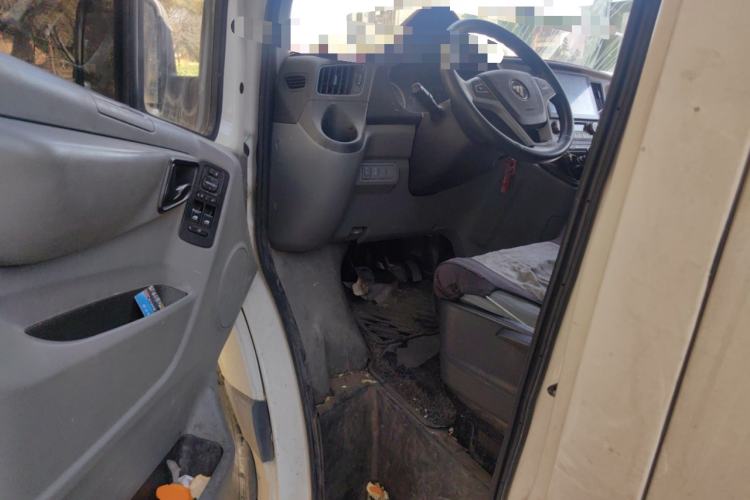 Used Foton Toano 2022 2.8T Manual Jixiang Van Long Wheelbase Ultra-High Roof Rear Dual Tires 3-Seater F2.8NS6B177L
