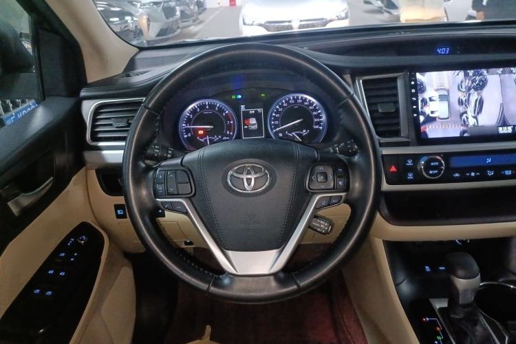 Used Toyota Highlander 2018 2.0T Four-Wheel Drive Luxury Version 7 Seats China VI Standard