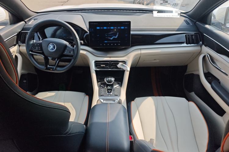 Used BYD Song PLUS New Energy 2021 DM-i 110KM Flagship Model Center Console