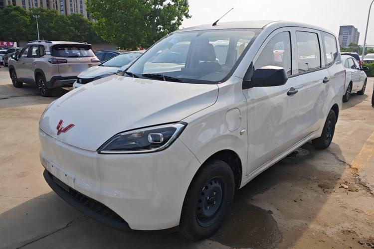 Used Wuling Hongguang New Energy 2024 All-Electric Model 300KM Standard Version