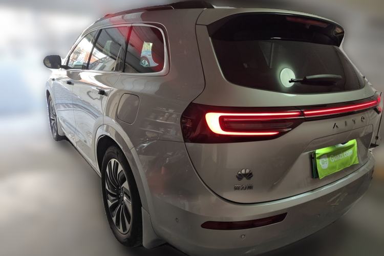 Used Hima AITO M7 2024 1.5T Intelligent Driving Rear-Drive Max Edition 6 Seats
