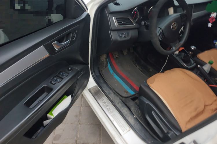 Used Bestune B30 2016 1.6L manual luxury version
