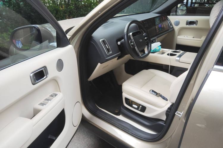 Used Li Auto L9 2022 Max model
