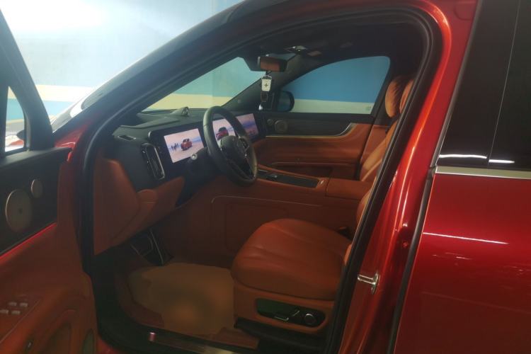 Used Hima AITO M9 2024 Range-Extended Max Edition 42 kWh 6-Seater Version Left Front Seat