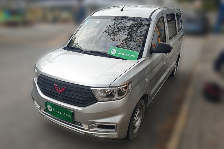 Used Wuling Hongguang V 2019 1.5L Jingqu Version China VI LAR