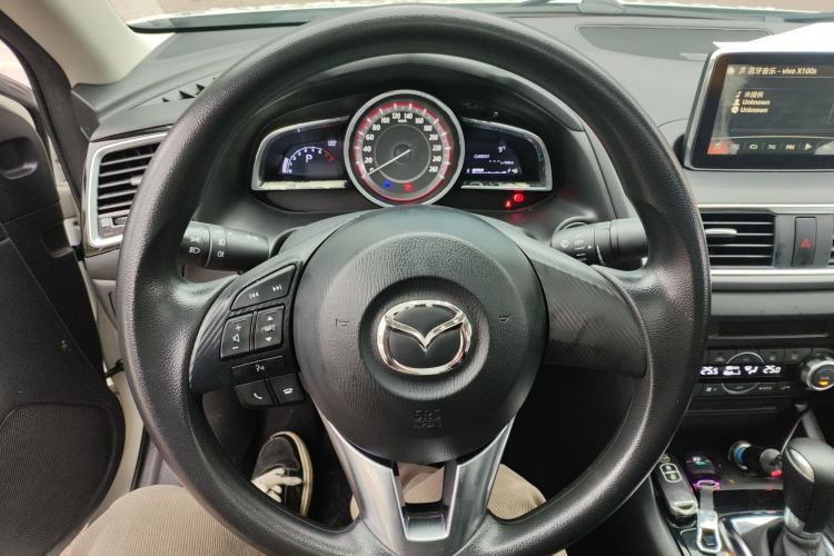 Used Mazda Mazda 3 Axela 2016 Sedan 1.5L Automatic Luxury Model