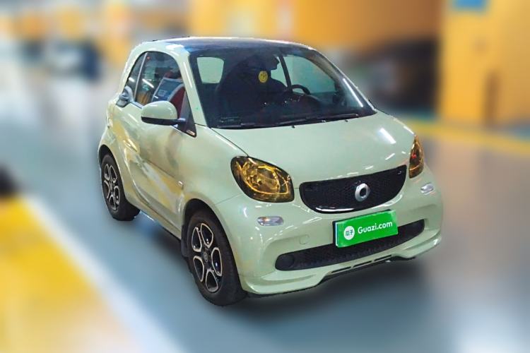 Used smart fortwo 2018 0.9T 66 kW Hardtop Sharp Edition China V Exterior 2