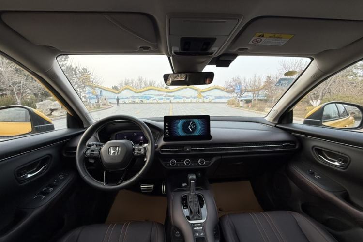 Used Honda ZR-V 2022 1.5T CVT Deluxe Edition Interior 4