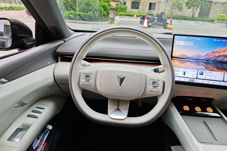 Used Deepal L07 2024 230Max Range-Extended Version Steering Wheel