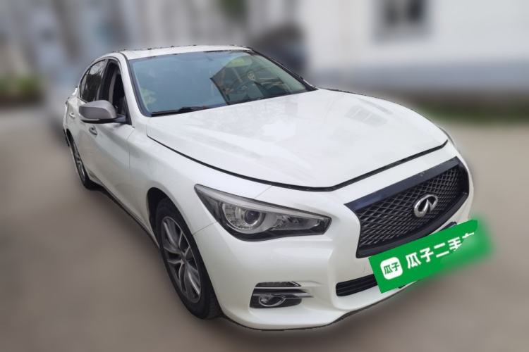 Used Infiniti Q50L 2016 2.0T Comfort Edition Front Right 45 Deg