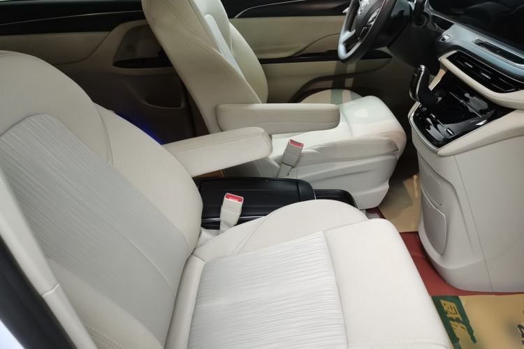 Used Buick GL8 2022 ES Landtrek 653T Comfort Edition