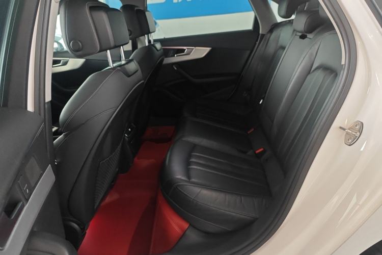 Used Audi A4L 2020 40 TFSI Luxury Dynamic Model
