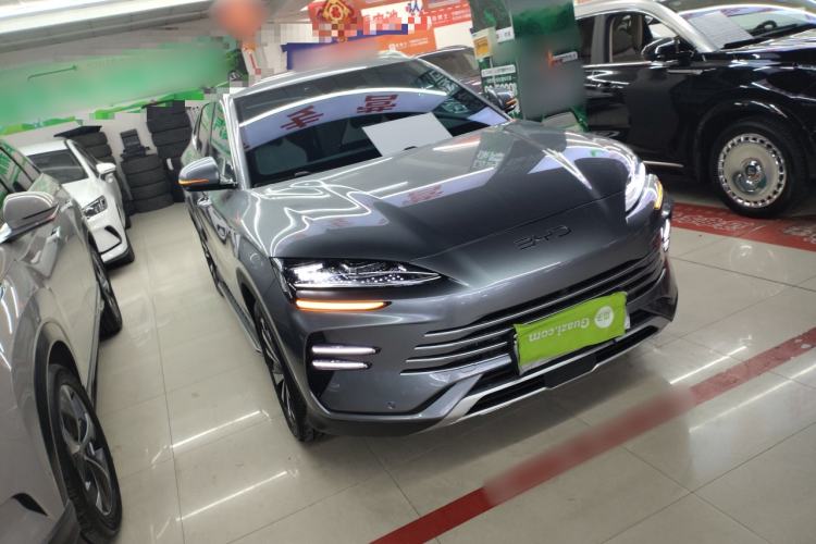 Used BYD Song PLUS New Energy 2024 HONOR Edition DM-i 150km Flagship PLUS Front Right 45 Deg