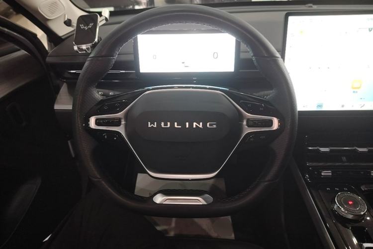 Used Wuling Xingguang 2024 Co-Creation Edition 510 Advanced Model