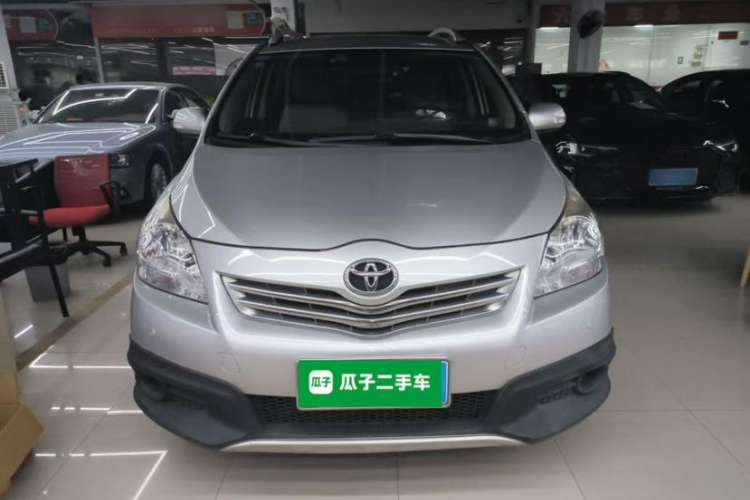 Used Toyota Verso 2015 180E CVT Crossover Edition