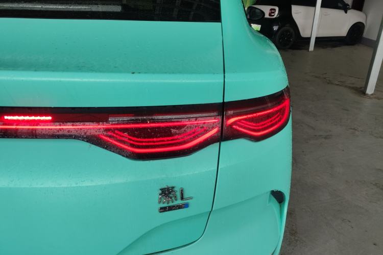 Used BYD Qin L 2025 EV 545KM Excellence Edition Right Rear Taillight