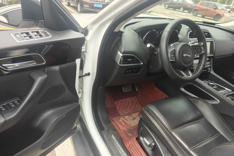 Used Jaguar F-PACE 2019 2.0T Four-Wheel Drive Urban Luxury Edition Driver Seat