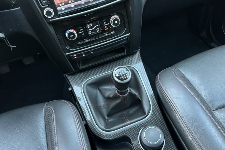 Used Haval H5 Classic 2015 2.0T Manual 4x4 Prestige Version
