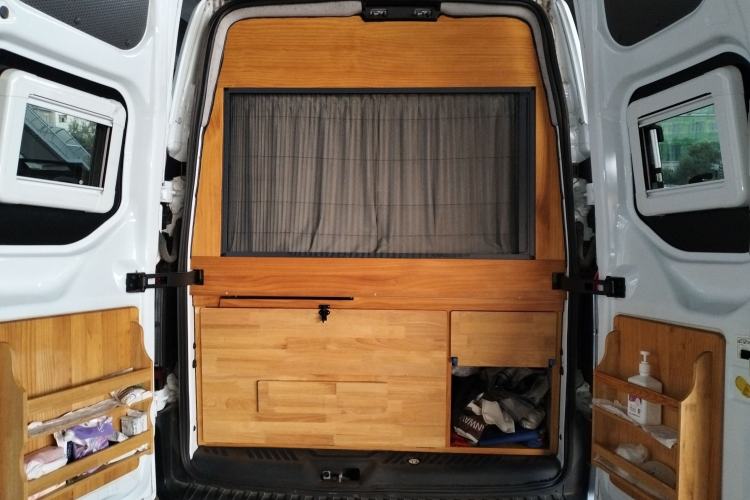 Used Ford Transit 2023 2.0T Gasoline Automatic Multi-Function Commercial Vehicle Mid-Drive Mid-Roof 5/6 Seats
