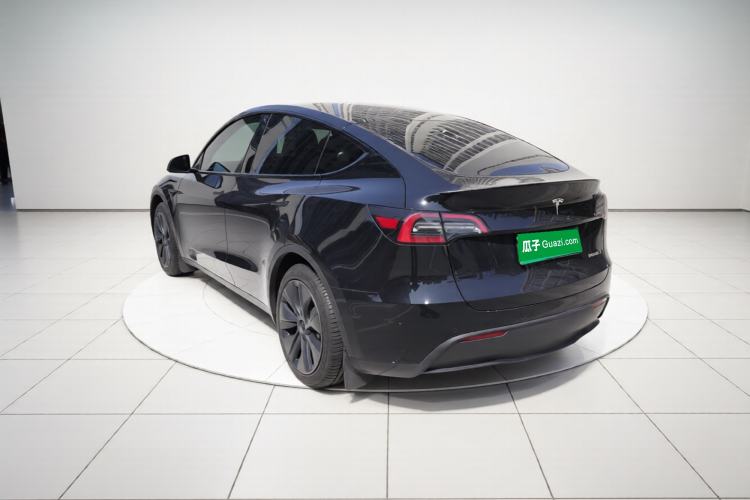 Used Tesla Model Y 2023 Rear-Wheel-Drive Version
