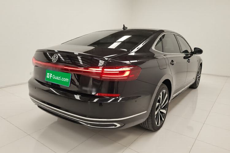 Used Volkswagen Passat 2022 330TSI Starry Luxury Edition