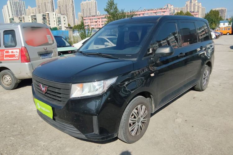 Used Wuling Hongguang PLUS 2020 1.5L Manual Standard Edition 5 Seats