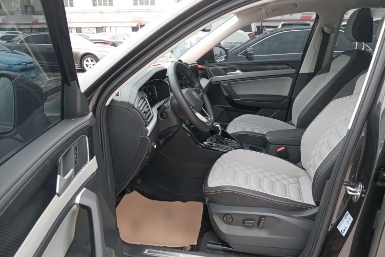 Used Volkswagen Tayron 2023 330TSI Two-Wheel-Drive Luxury Plus Advanced Version
