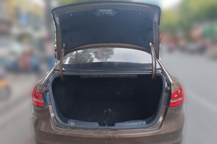 Used Ford Escort 2015 1.5L Automatic Fashion Model