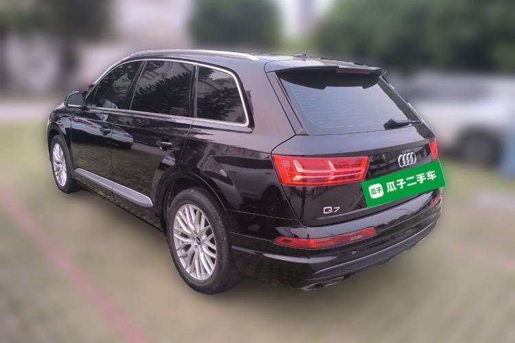 Used Audi Q7 2018 45 TFSI Technology Edition Rear Left 45 Deg