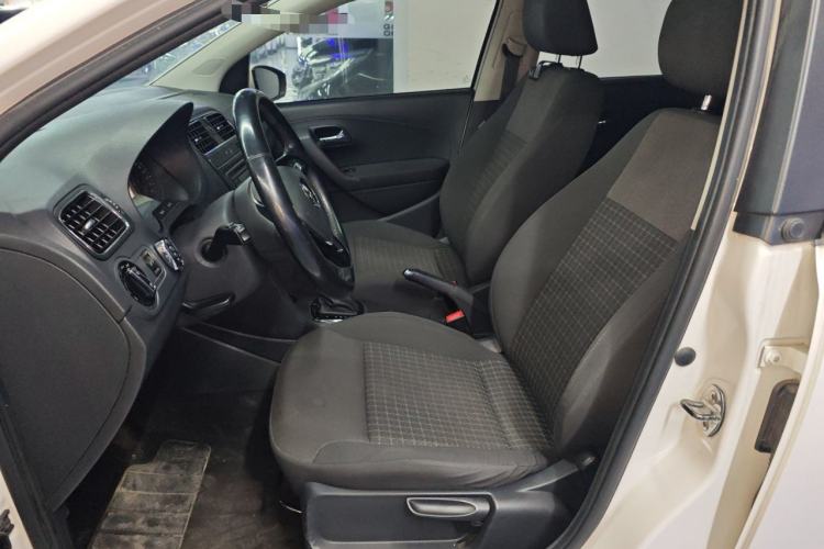 Used Volkswagen Polo 2016 1.6L Automatic Comfort Model Left Front Seat