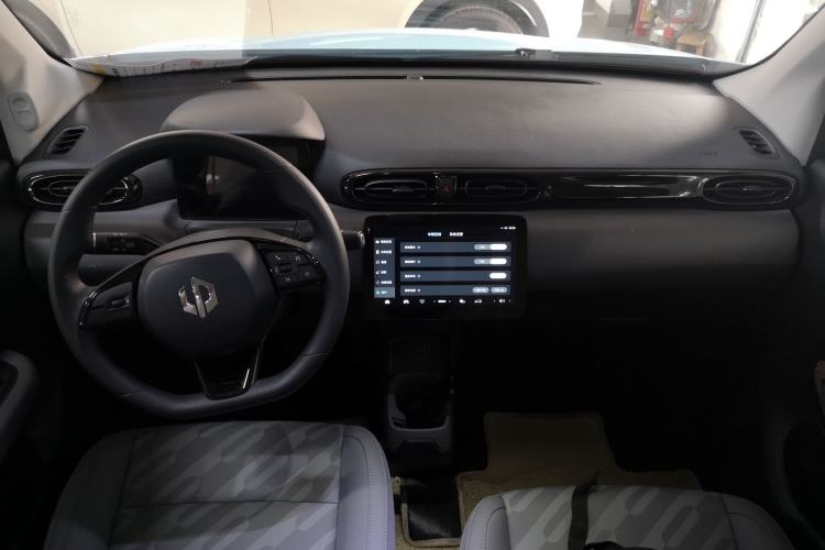 Used Leapmotor T03 2025 403 Comfort Edition Center Console