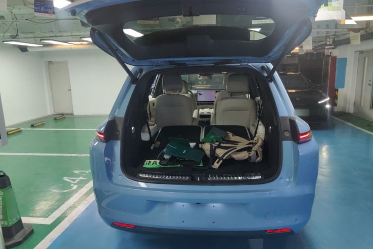 Used Li Auto L8 2024 Max
