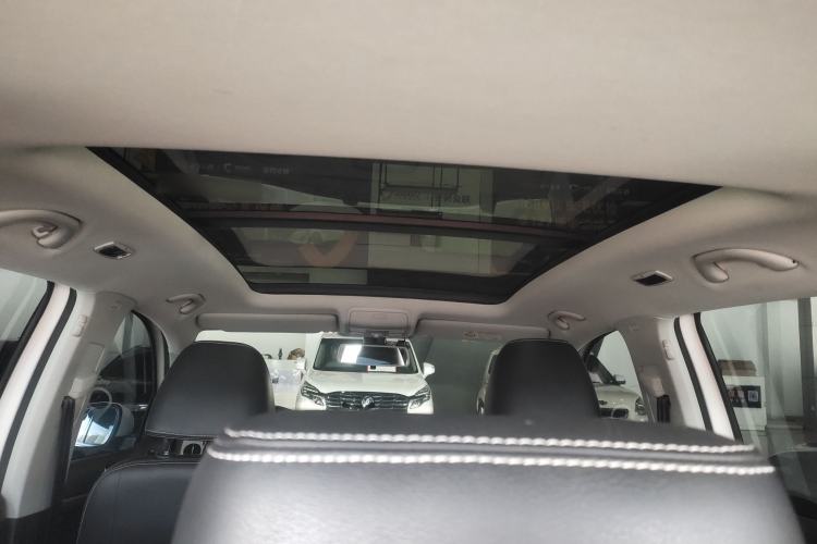 Used Volkswagen Tiguan 2016 280TSI Automatic Two-Wheel Drive Silk Road Comfort Edition Headliner