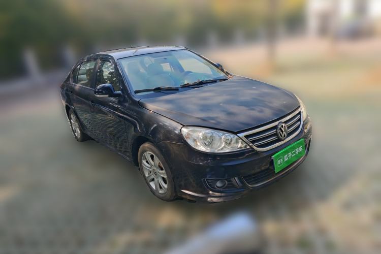 Used Volkswagen Lavida 2011 2.0L Automatic Premium Edition Front Right 45 Deg