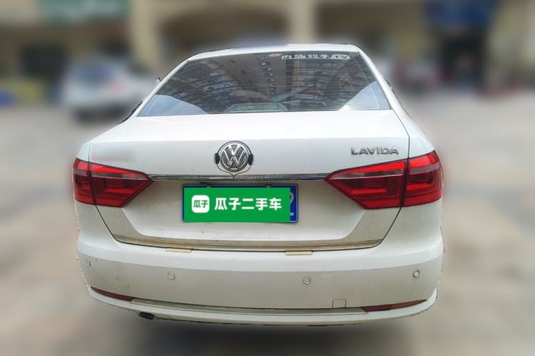 Used Volkswagen Lavida 2013 Revised Classic 1.6L Automatic Fashion Edition