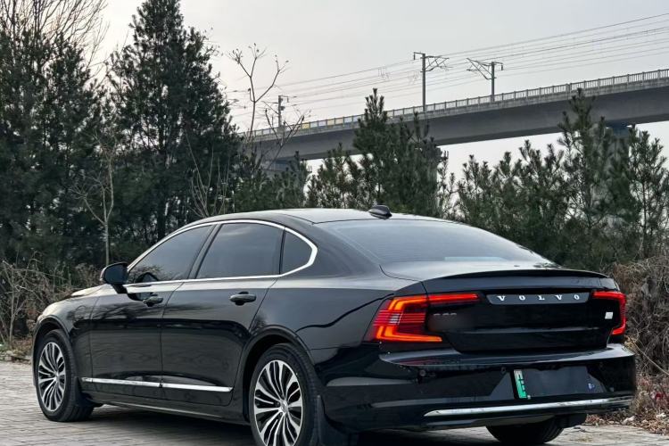 Used Volvo S90 New Energy 2024 Plug-in Hybrid Four-Wheel Drive Long-Range Zhiyi Luxury Edition