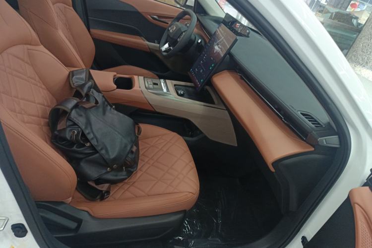 Used CHANGAN Eado PHEV 2025 Smart New Blue Whale 145KM Battleship Edition
