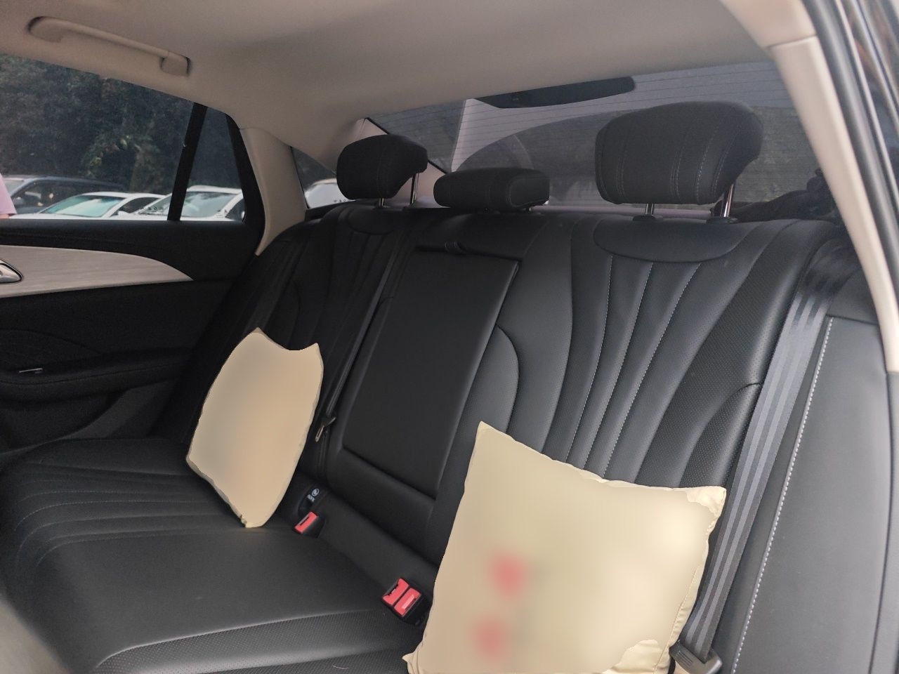 Hongqi H5 2024 1.5T DCT Smart Connect Flagship Edition - Chinese Trim Yun — снимка 17