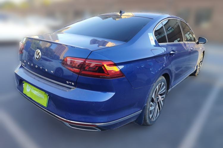 Used Volkswagen Magotan GTE Plug-in Hybrid 2020 GTE Prestige Model Rear Right 45 Deg
