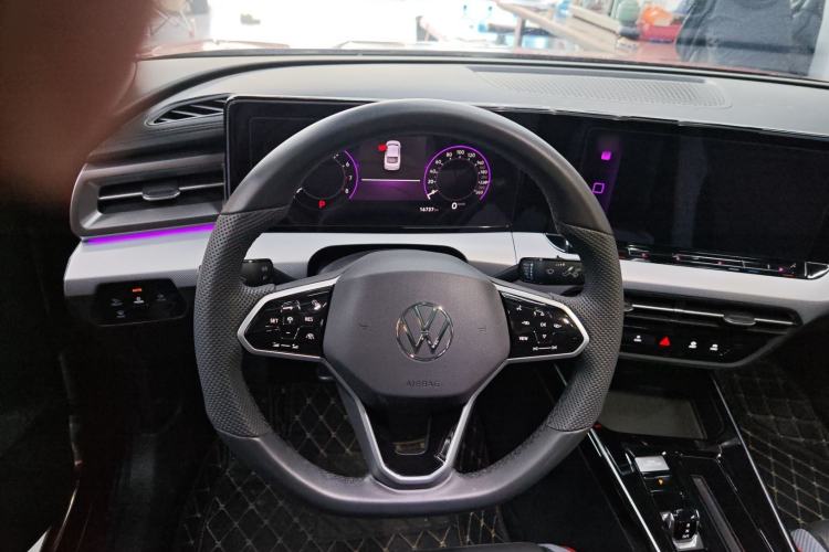 Used Volkswagen Lamando 2024 Lavida L 280TSI DSG Cool & Spicy Edition Steering Wheel