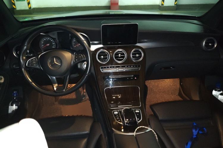 Used Mercedes-Benz GLC 2016 GLC 260 4MATIC Dynamic Edition
