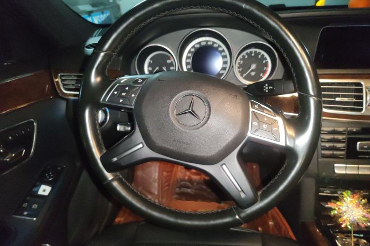 Used Mercedes-Benz E-Class 2015 E 200 L Steering Wheel