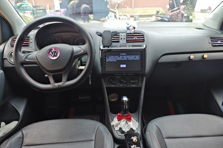 Used Volkswagen Polo 2018 1.5L Automatic Advanced Driving Model Center Console