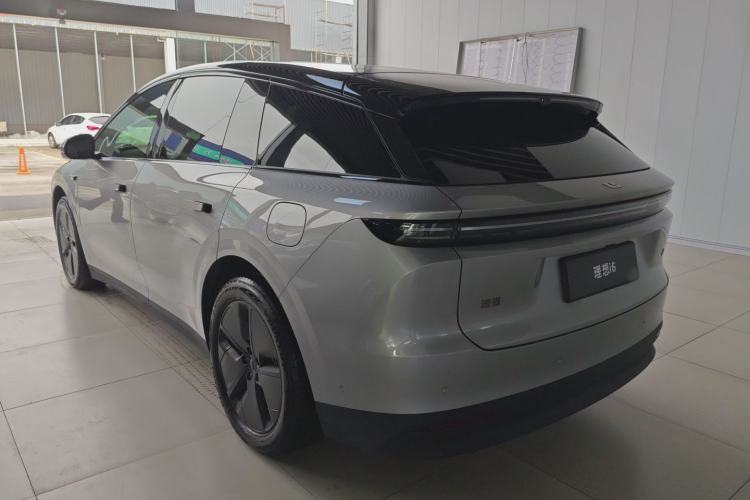 Used Li Auto i6 2025 Model Two-Wheel-Drive Standard Type
