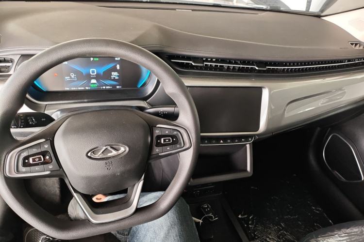 Used Chery New Energy Arrizo e 2024 405km Travel Edition Center Console